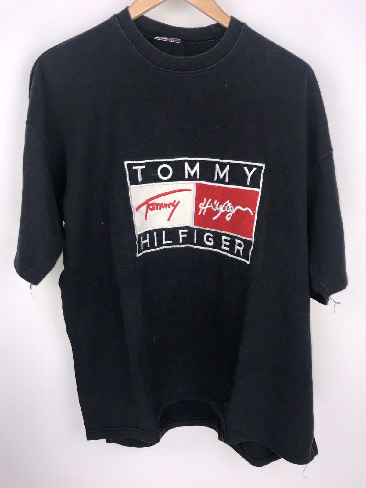 Tommy Hilfiger × Vintage Tommy Hilfiger vintage big logo shirt Size US XXL / EU 58 / 5 - 1 Thumbnail