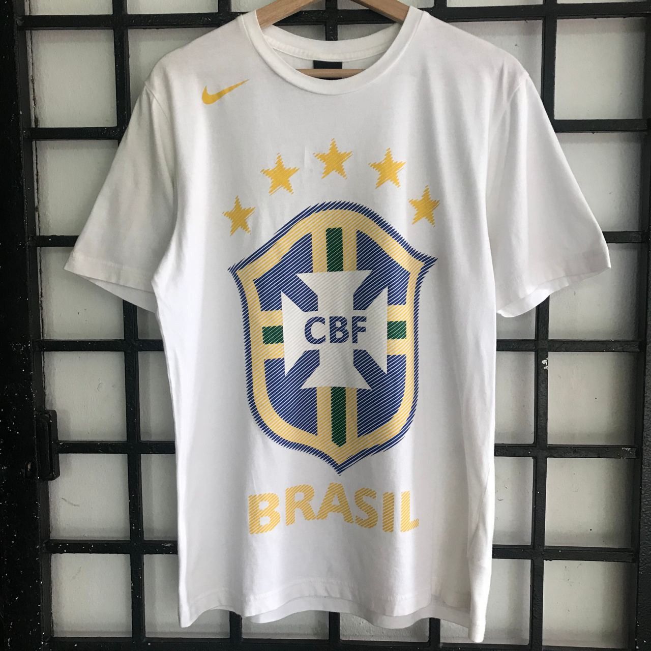 Designer × Nike 🔥Nike CBF Brazil Spell Out Tshirt Size US M / EU 48-50 / 2 - 1 Thumbnail
