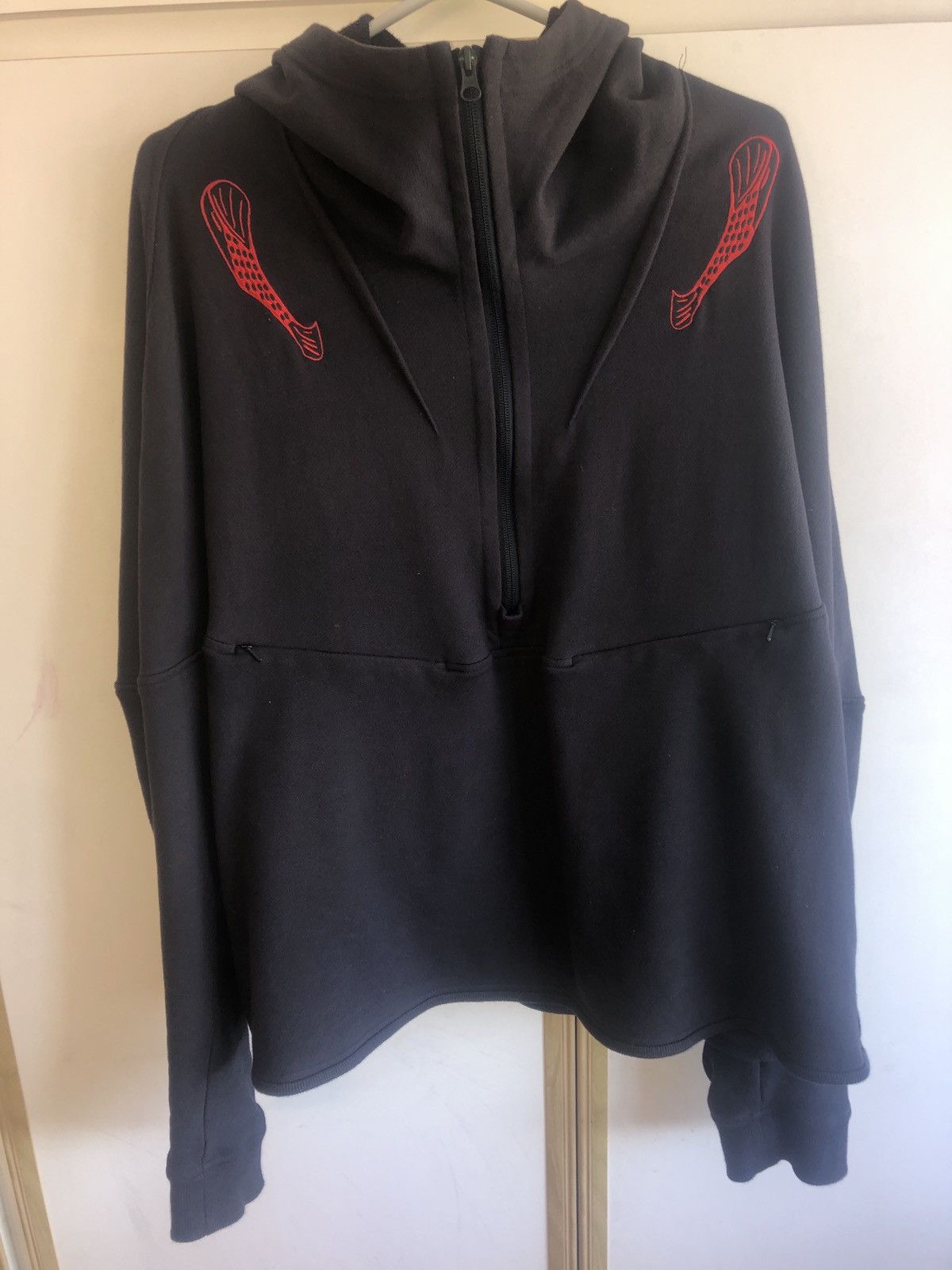 Kiko Kostadinov Kiko Kostadinov Brinda Hoodie Navy/ Red | Grailed