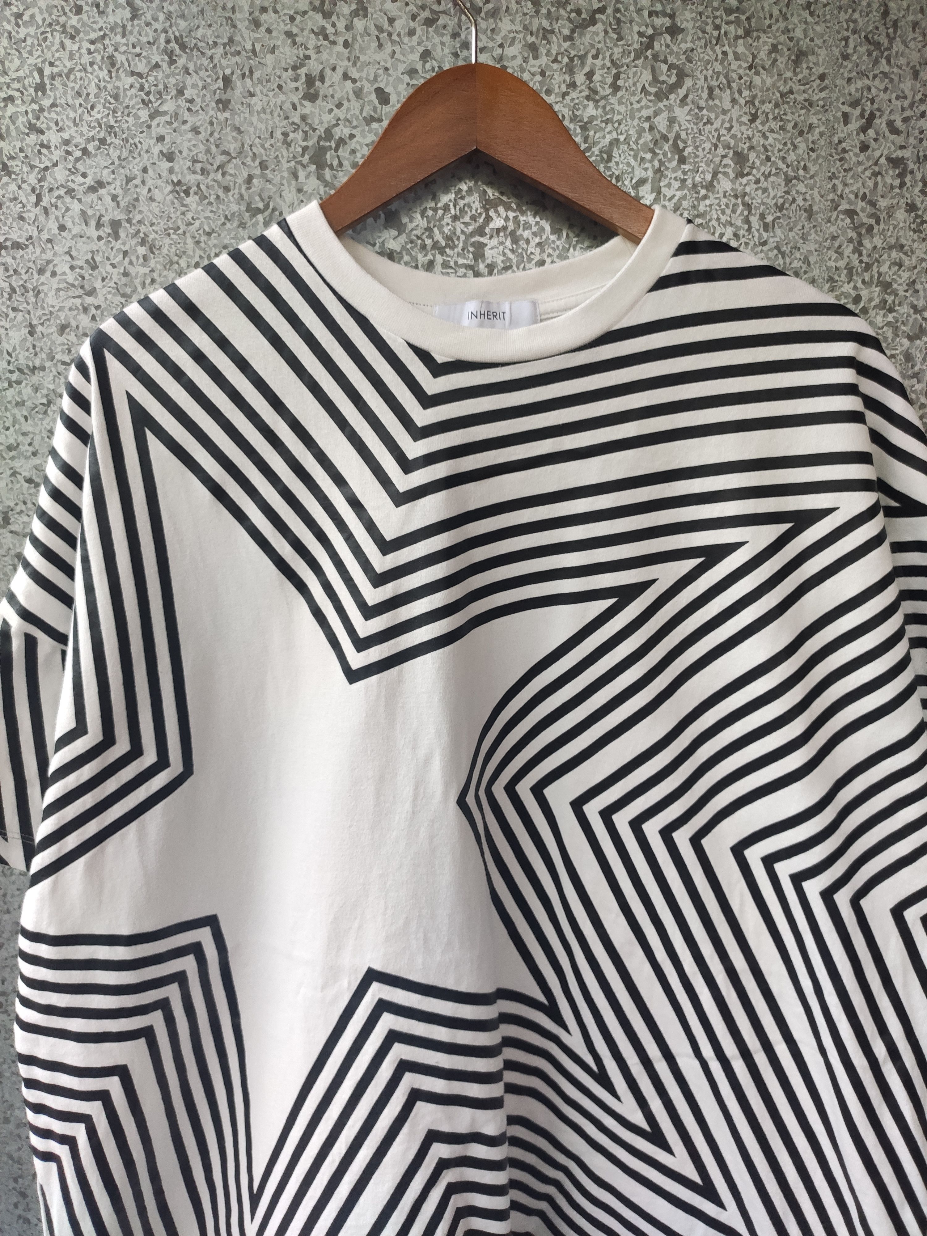 Japanese Brand Inherit t shirt symmetry designer tee Size US L / EU 52-54 / 3 - 2 Thumbnail