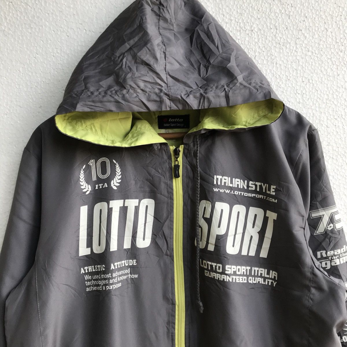 Lotto Sport Lotto Sports Italian Windbreaker Hoodie Jacket Size US L / EU 52-54 / 3 - 3 Thumbnail