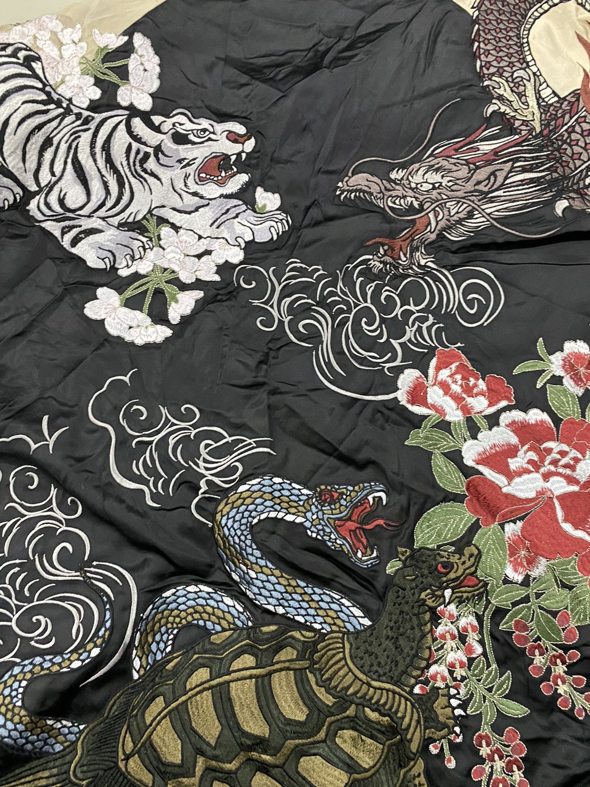 Japanese Brand Super rare KARAKURI TAMASHII Sukajan Jacket dragon motive Size US XXL / EU 58 / 5 - 4 Thumbnail