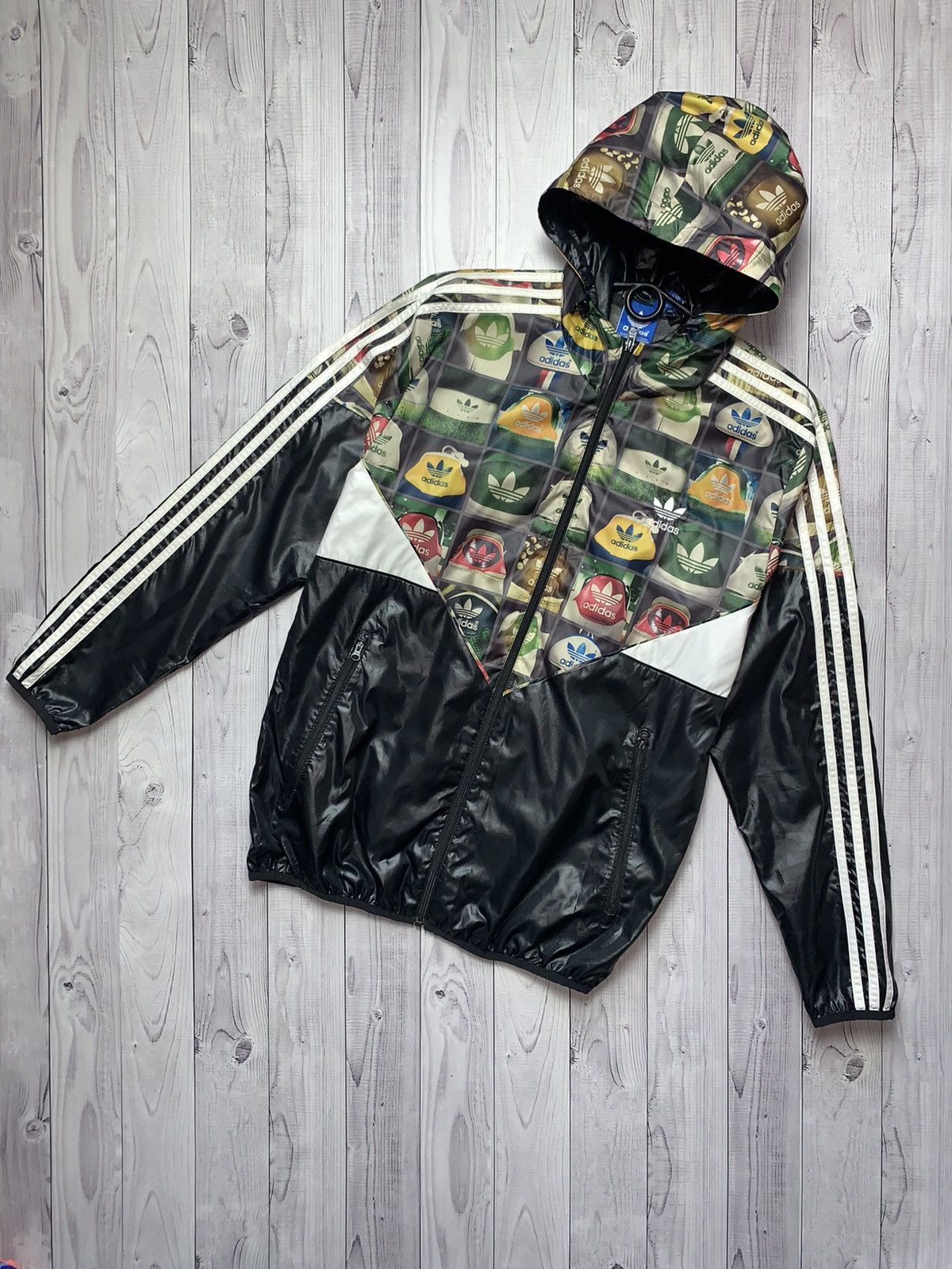 Adidas originals jacket monogram city series Size M 