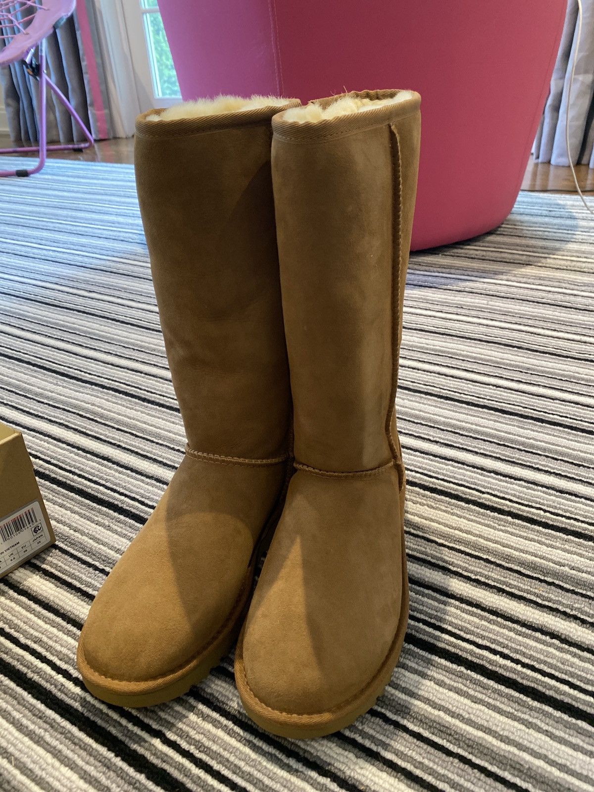 Classic tall tan ugg fashion boots