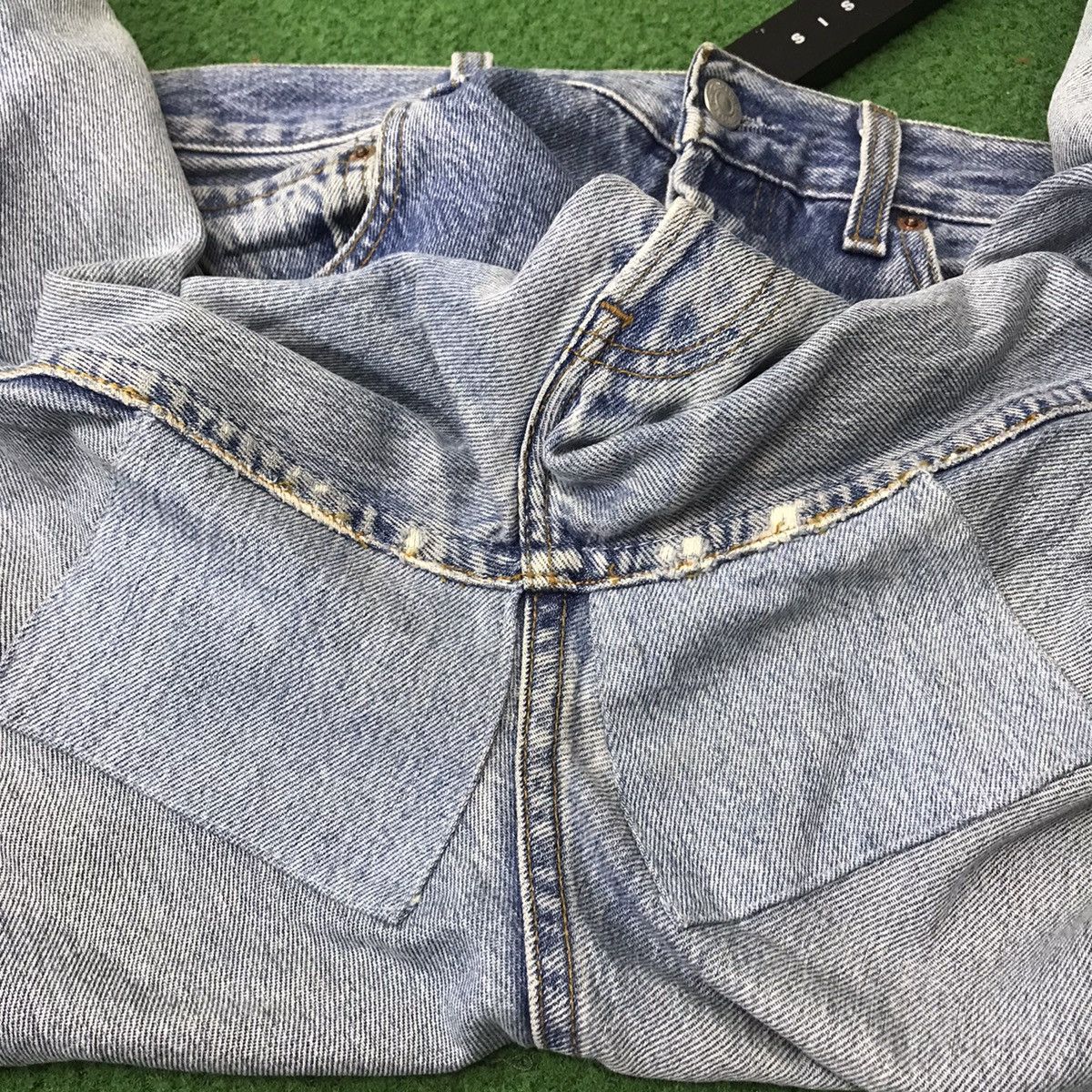 Levi's Vintage 90s Levis 501 Lightwash Nice Faded Made in Polad Size US 33 - 22 Thumbnail