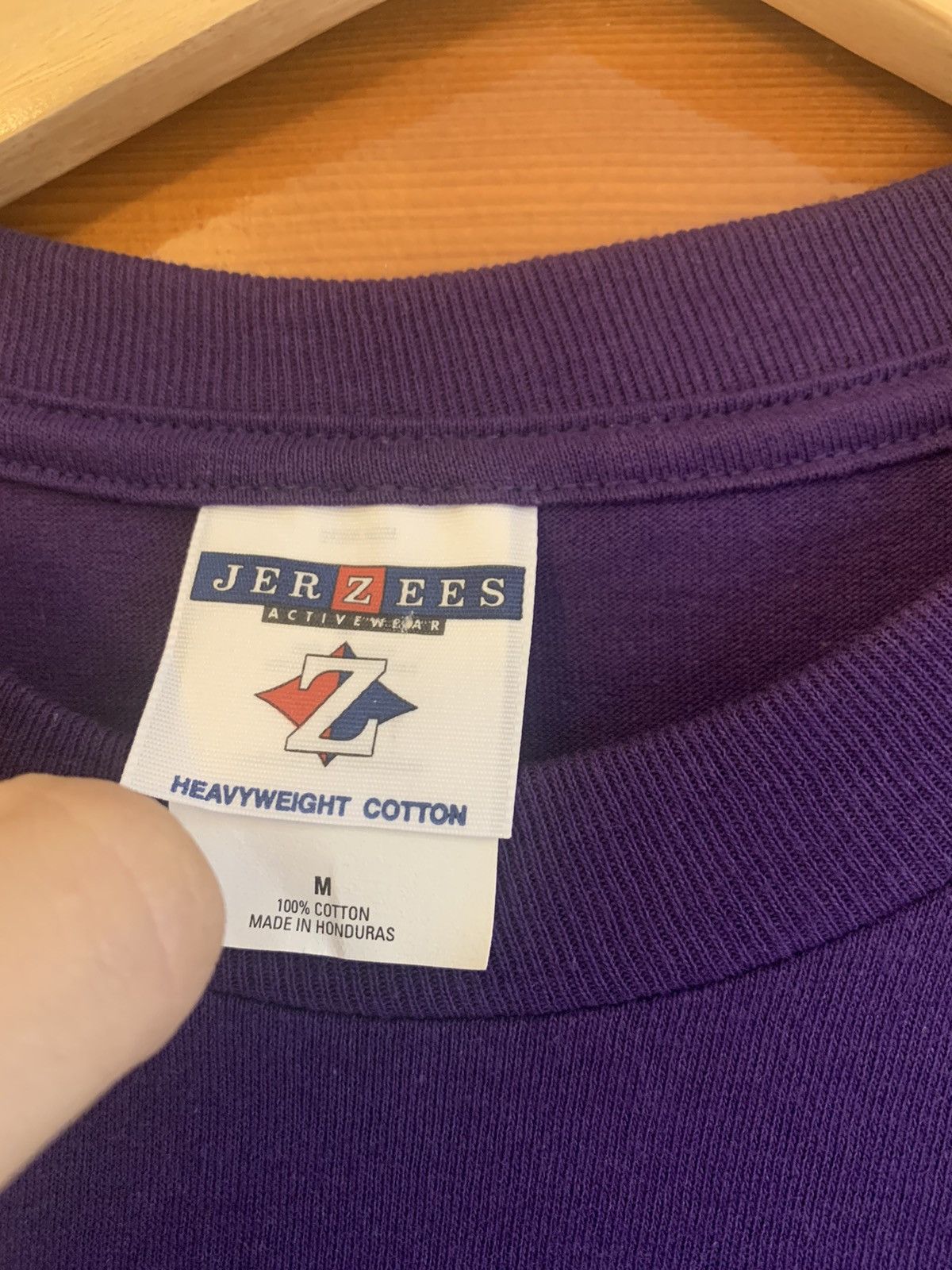 Jerzees × NBA × Vintage *RARE* Vintage Sacramento Kings Embroidered Jerzees T-Shirt Size US M / EU 48-50 / 2 - 4 Thumbnail