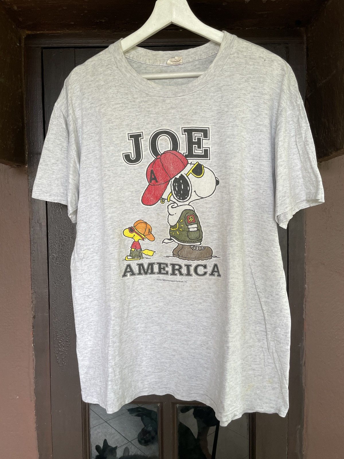 Cartoon Network Vintage snoopy Peanuts Cartoon Tee “peace no war” Hip hop ☮️ Size US L / EU 52-54 / 3 - 3 Thumbnail