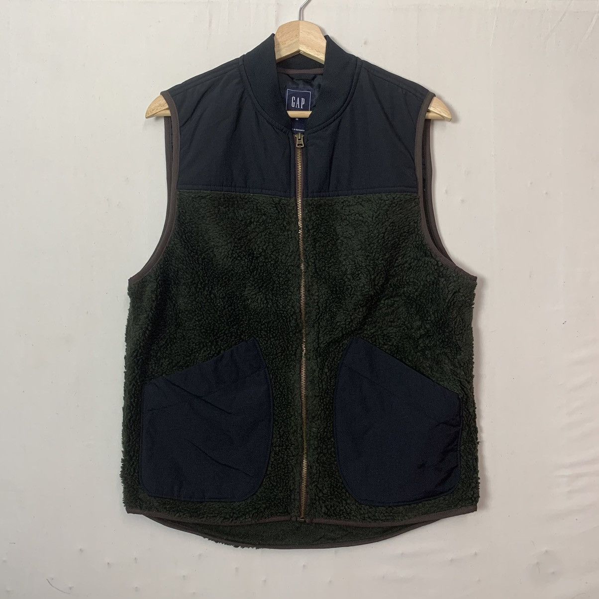 Gap × Vintage Vintage Gap Streetwear Sherpa Fleece Zip Ups Vest Sleeveless Size US M / EU 48-50 / 2 - 2 Thumbnail