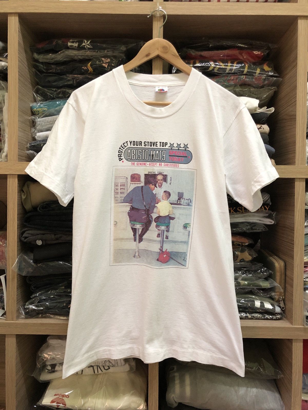 Vintage Vintage Saturday Evening Post Norman Rockwell Runaway Tee Size US M / EU 48-50 / 2 - 1 Thumbnail