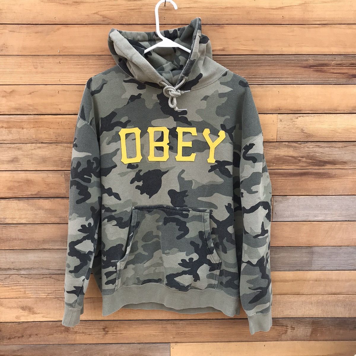 Obey discount camo hoodie