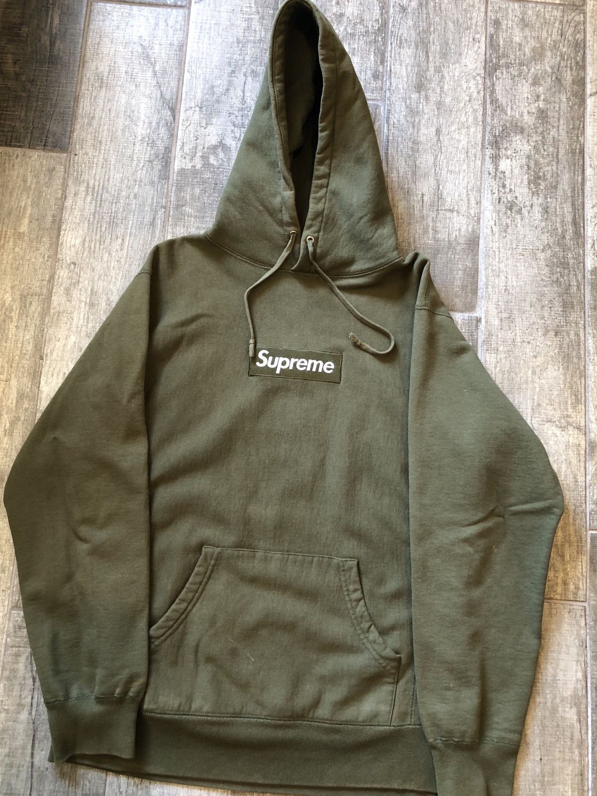 Supreme olive best sale box logo hoodie