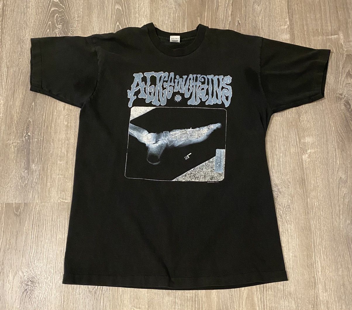 Fruit Of The Loom × Vintage Alice In Chains broken foot X-ray 