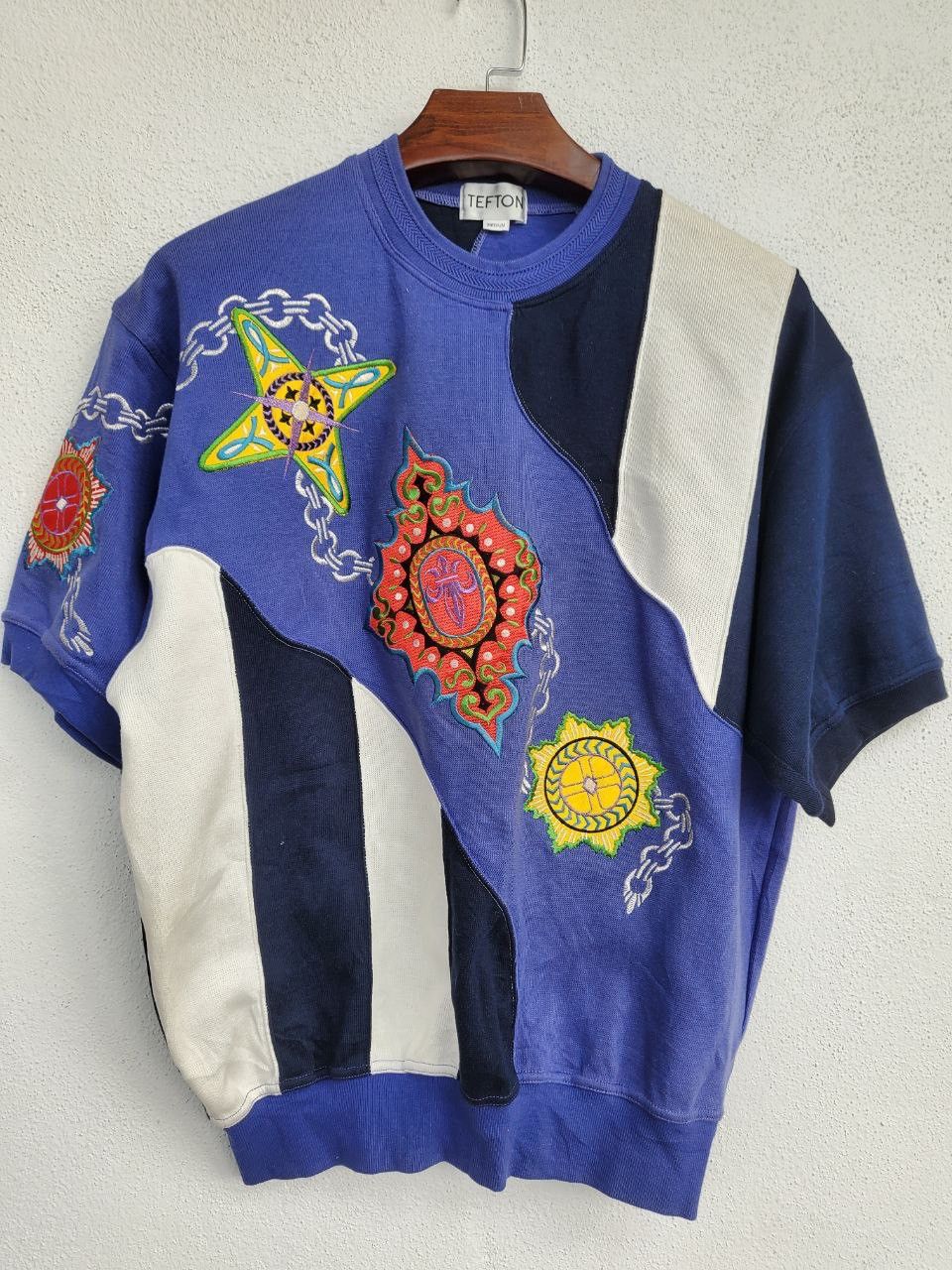 Vintage 90s TEFTON Designer Embroidery Logo Crewneck