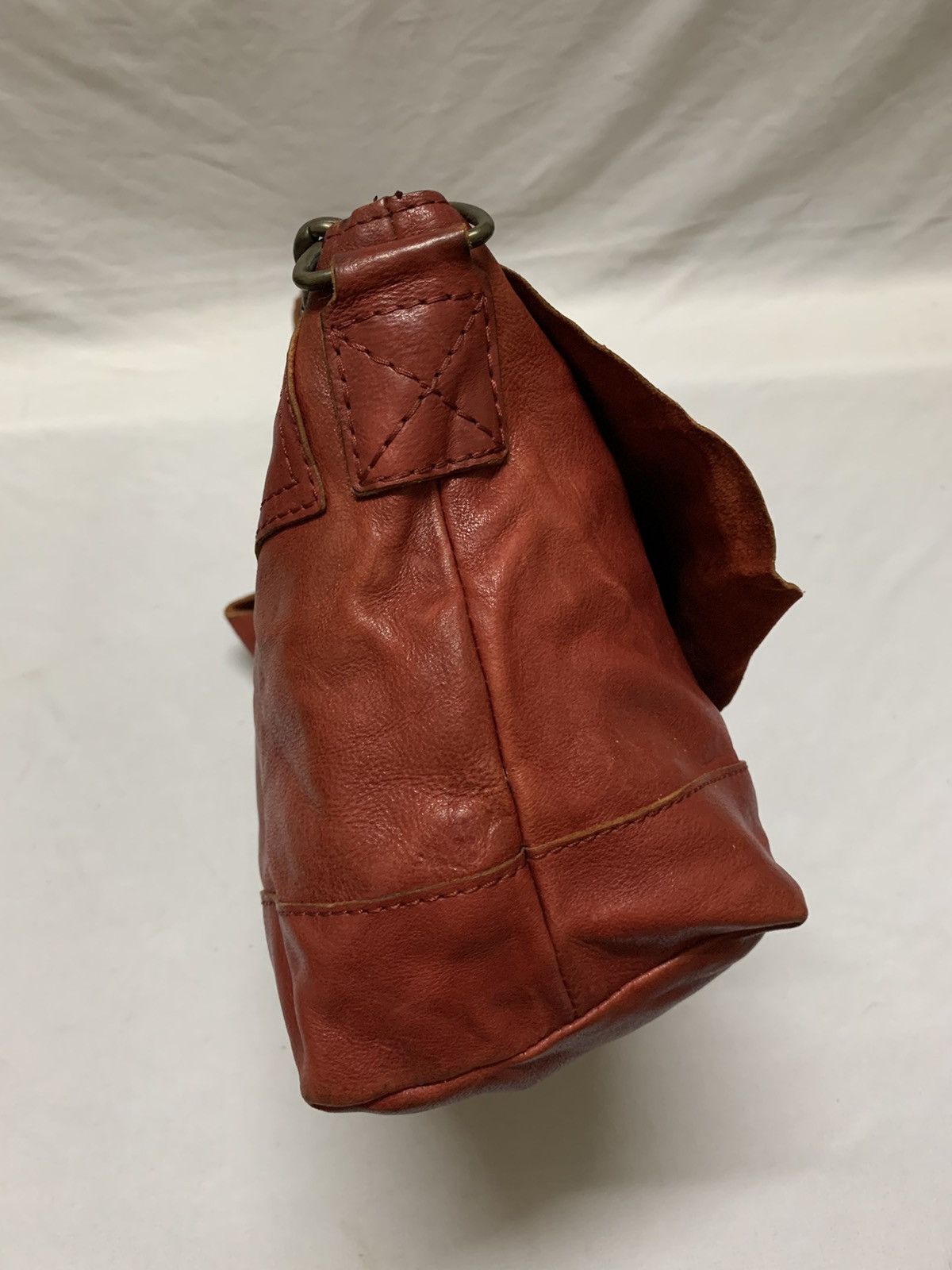 Genuine Leather United arrow Leather bag - Vintage sling Bag Size ONE SIZE - 13 Thumbnail
