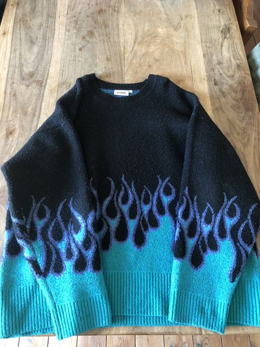 Flame hotsell sweater weekday