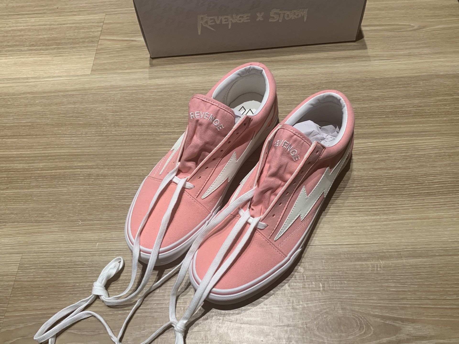 Revenge x storm bolt pink store