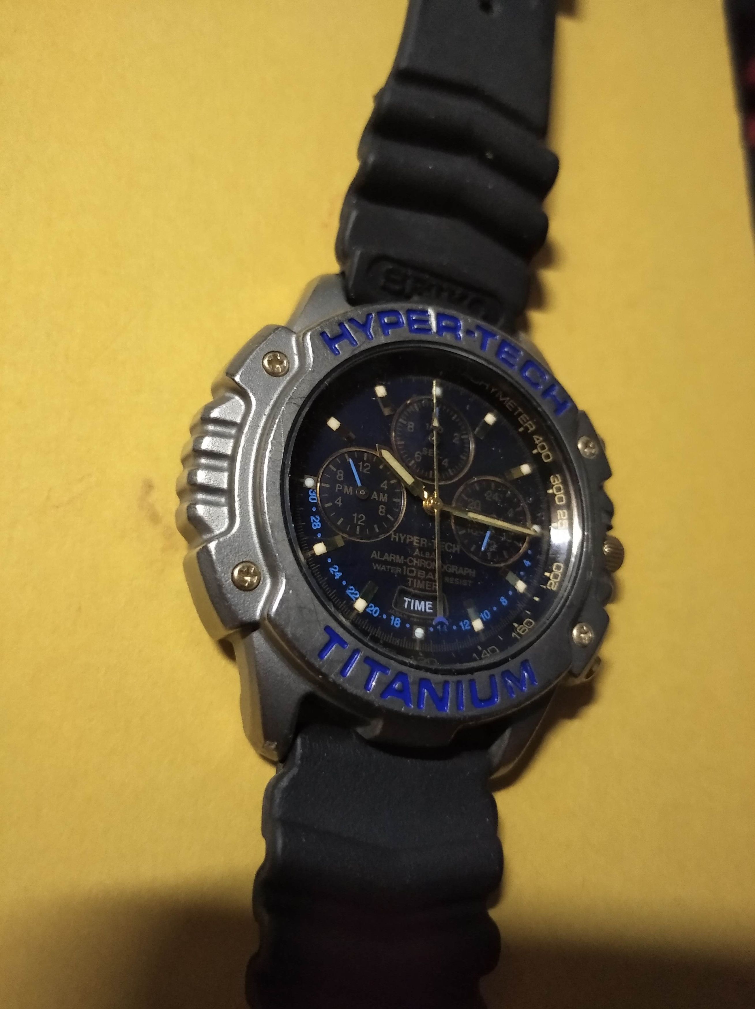 ALBA × Vintage Alba hyper tech titanium chronograph watch
