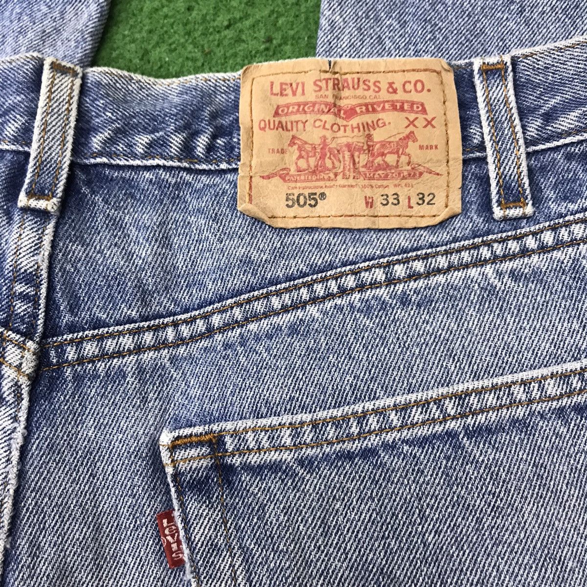 Levi's Vintage Levis 505 Grunge Jeans Size US 32 / EU 48 - 19 Thumbnail