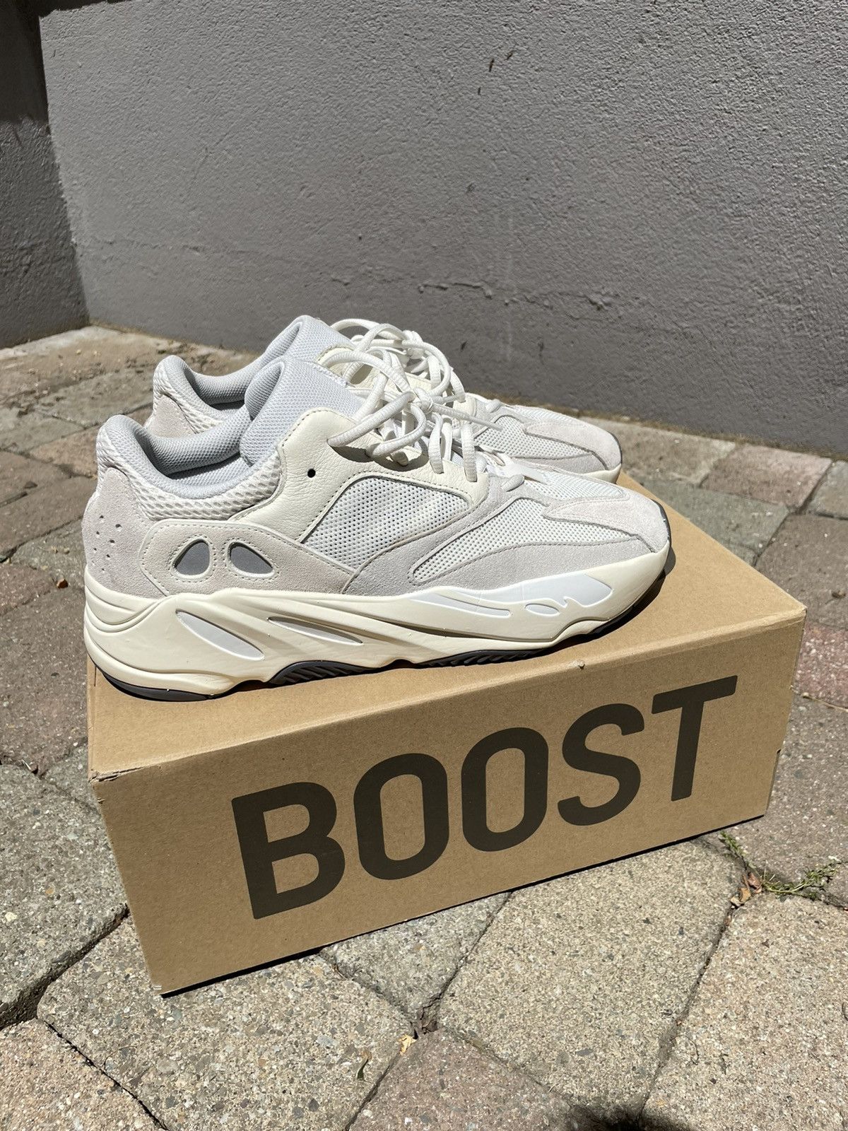 adidas yeezy boost 700 analog on feet