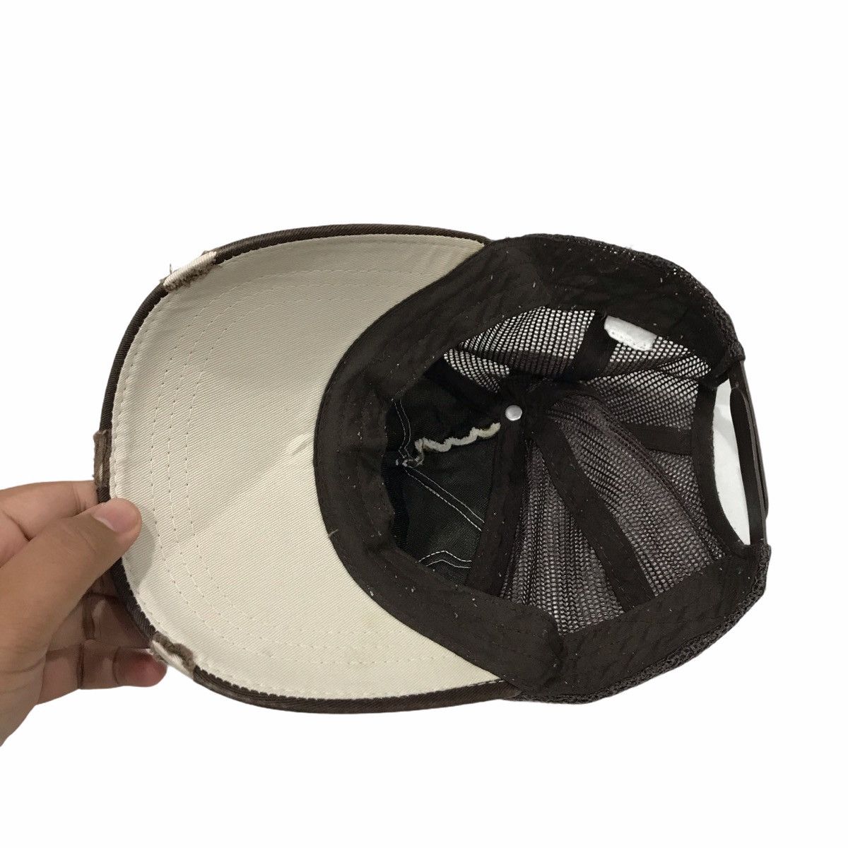 Designer Unamed Brave Man Noble Spirit Distressed Trucker Hats Caps Size ONE SIZE - 6 Thumbnail