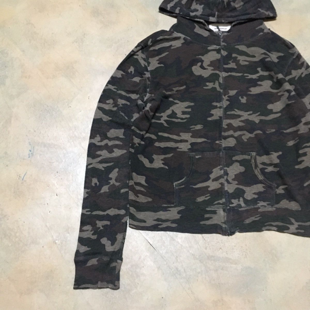 Cube camo hoodie deals