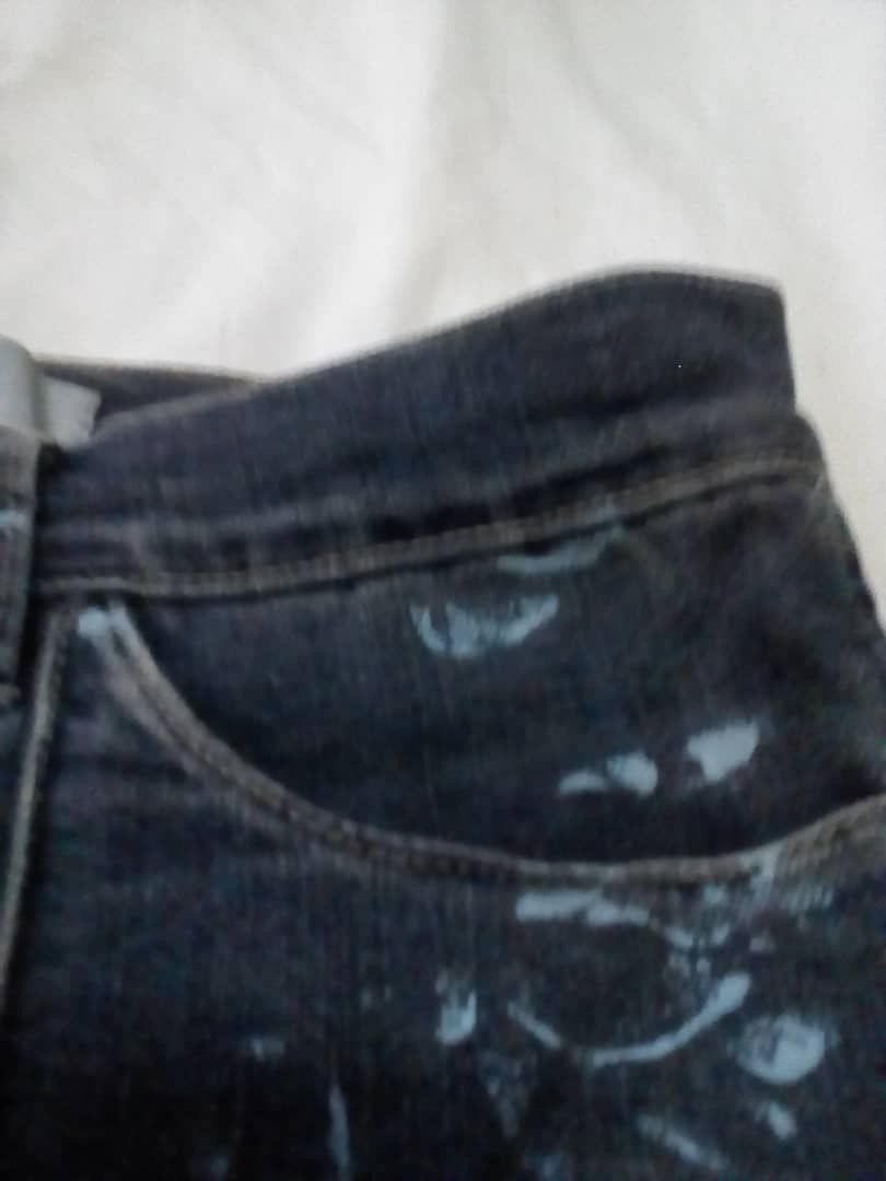 Versace beautiful pants.. versace made in Italy Size US 28 / EU 44 - 7 Thumbnail