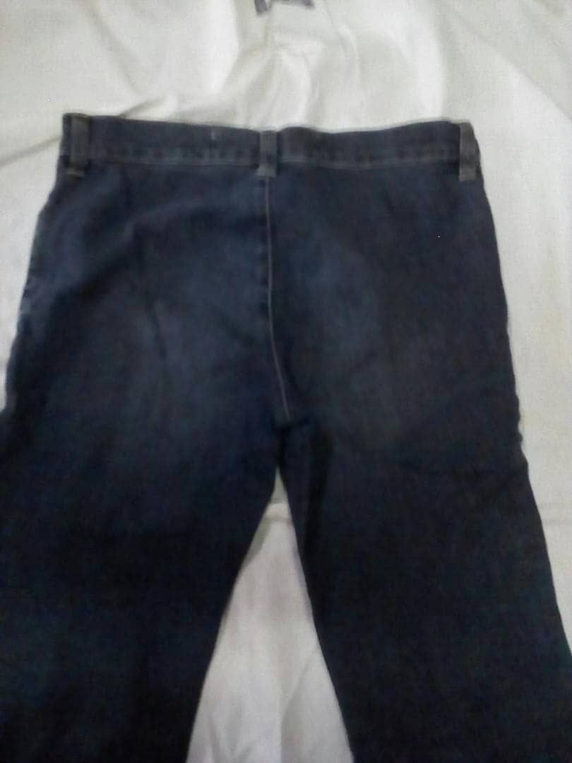 Versace beautiful pants.. versace made in Italy Size US 28 / EU 44 - 6 Thumbnail