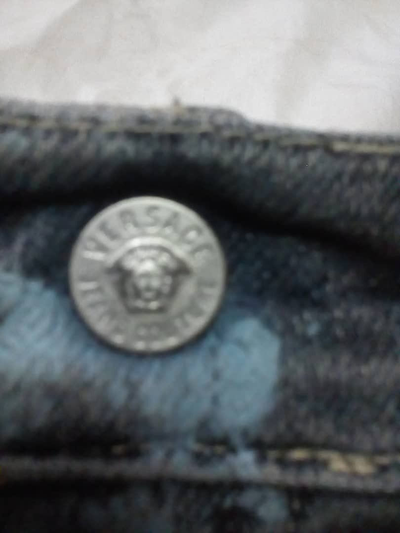 Versace beautiful pants.. versace made in Italy Size US 28 / EU 44 - 5 Thumbnail