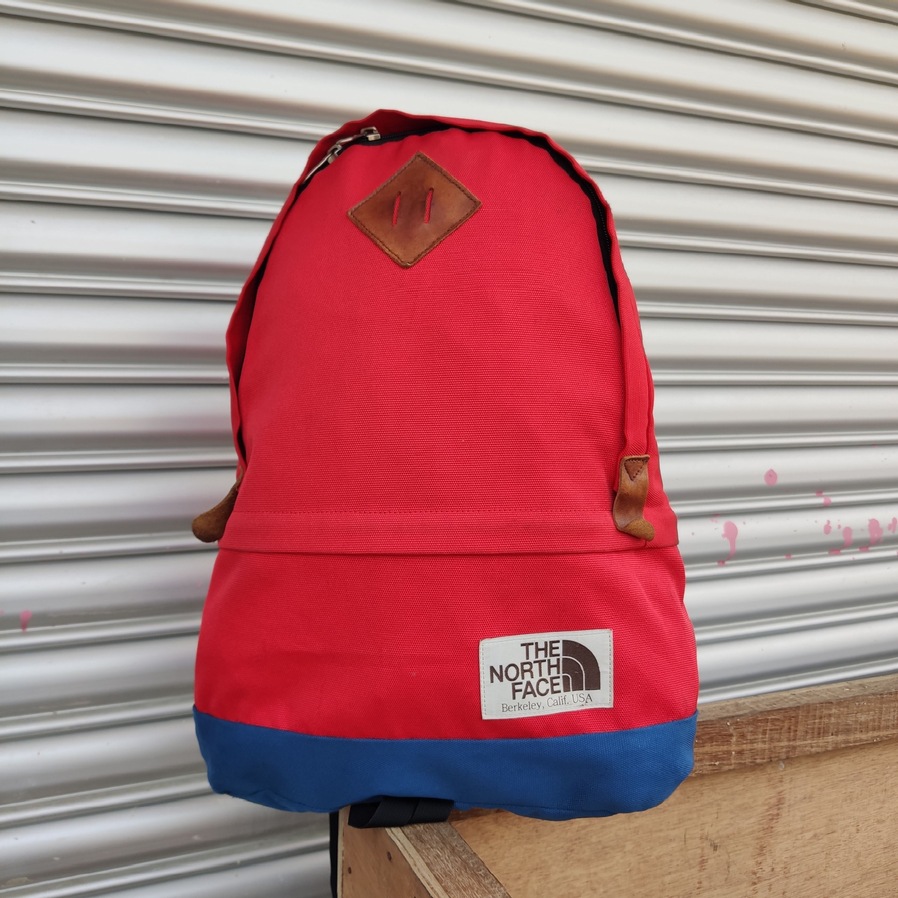THE NORTH FACE BROWN LABEL BACKPACK