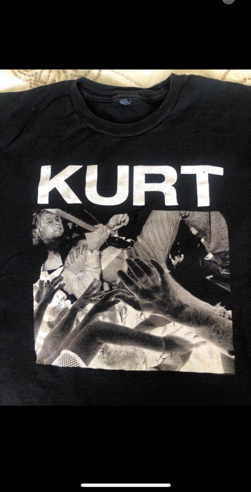Vintage Kurt Cobain “bleach” album Size US L / EU 52-54 / 3 - 1 Preview