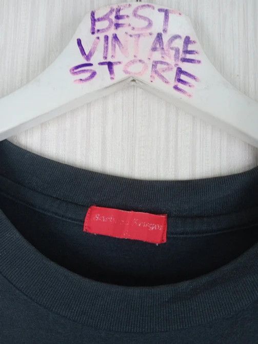 Barbara Kruger × Vintage Rare Vintage Barbara Kruger Tshirt Size US L / EU 52-54 / 3 - 6 Thumbnail