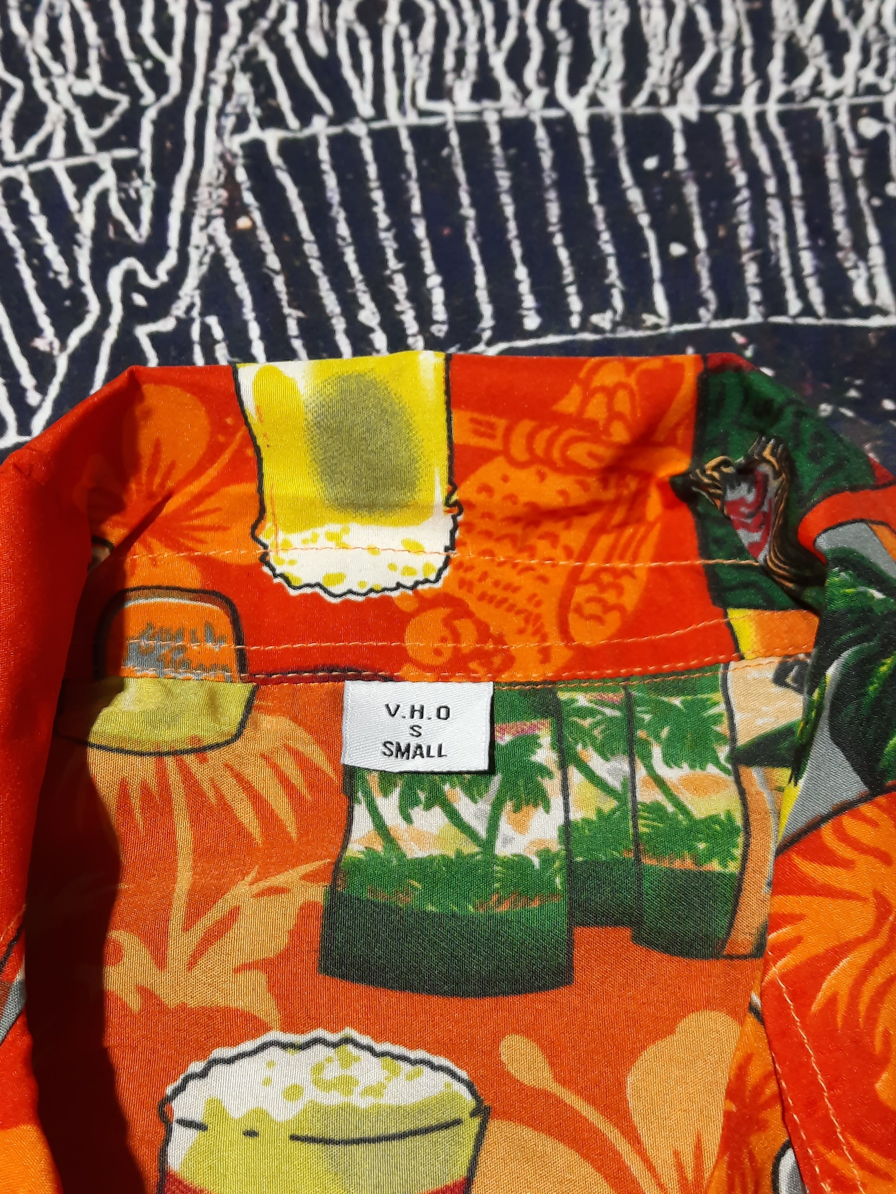 Vintage Vintage Hawaiian Style Camp Collar Floral Y2K Shirt Size US S / EU 44-46 / 1 - 5 Thumbnail