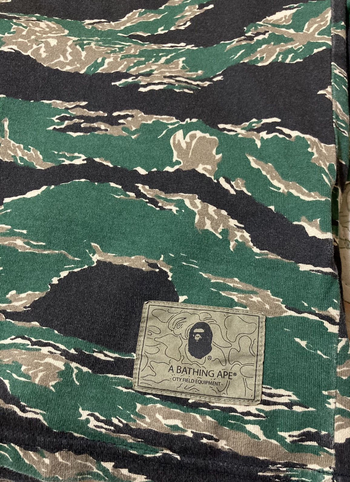 Bape Bape Tiger Stripes Camouflage Reflective Logo T-Shirt Size US M / EU 48-50 / 2 - 10 Thumbnail