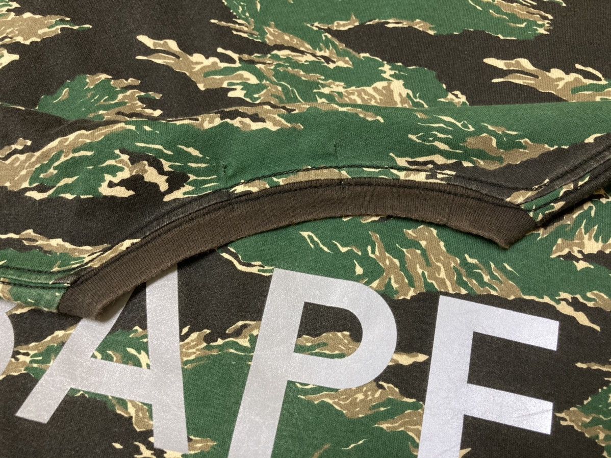 Bape Bape Tiger Stripes Camouflage Reflective Logo T-Shirt Size US M / EU 48-50 / 2 - 17 Thumbnail