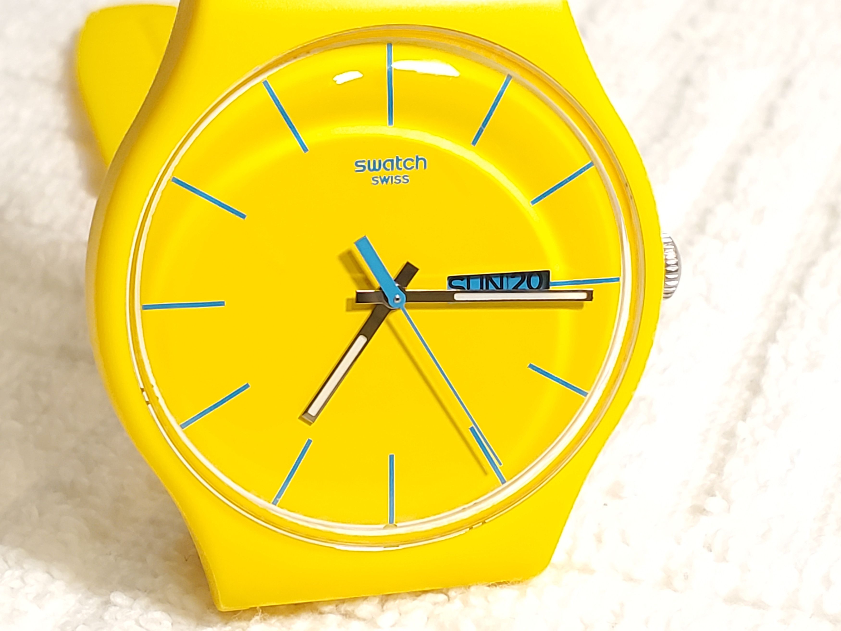 Swatch yellow rebel store