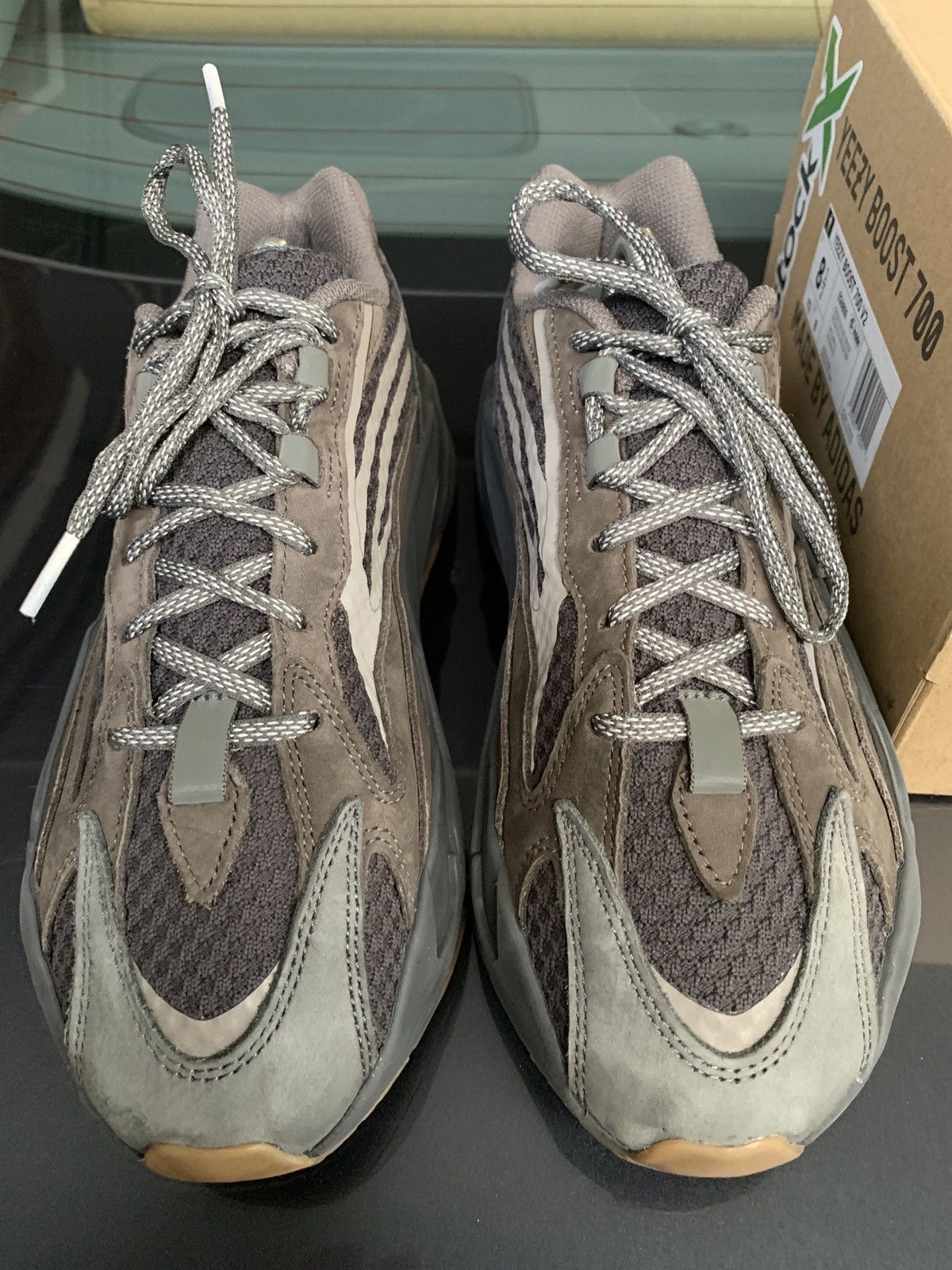 Adidas × Kanye West Yeezy Boost 700 V2 Geode 2019 Size US 8.5 / EU 41-42 - 2 Thumbnail