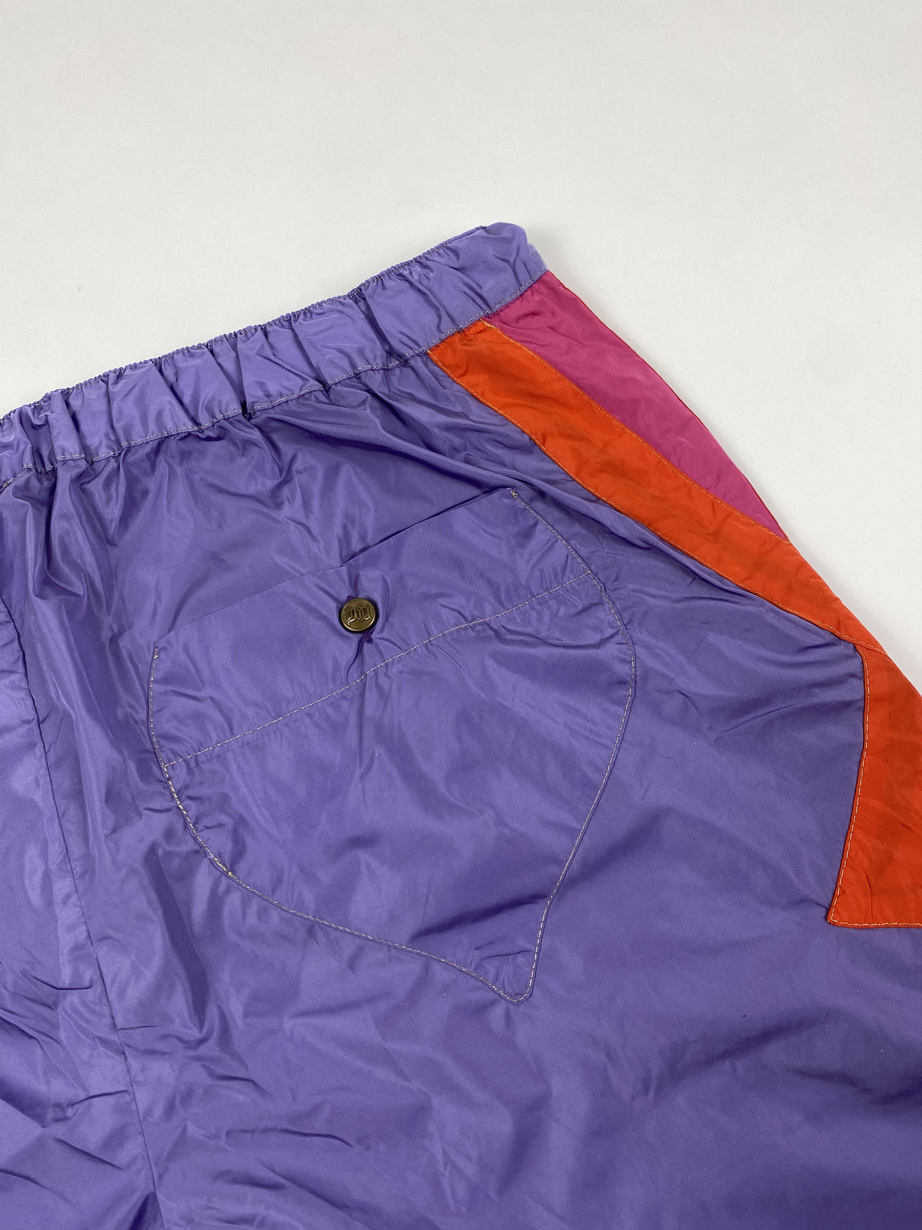 Versace RARE RUNWAY VERSACE DV Nylon Shimmer Pants Size US 34 / EU 50 - 7 Thumbnail