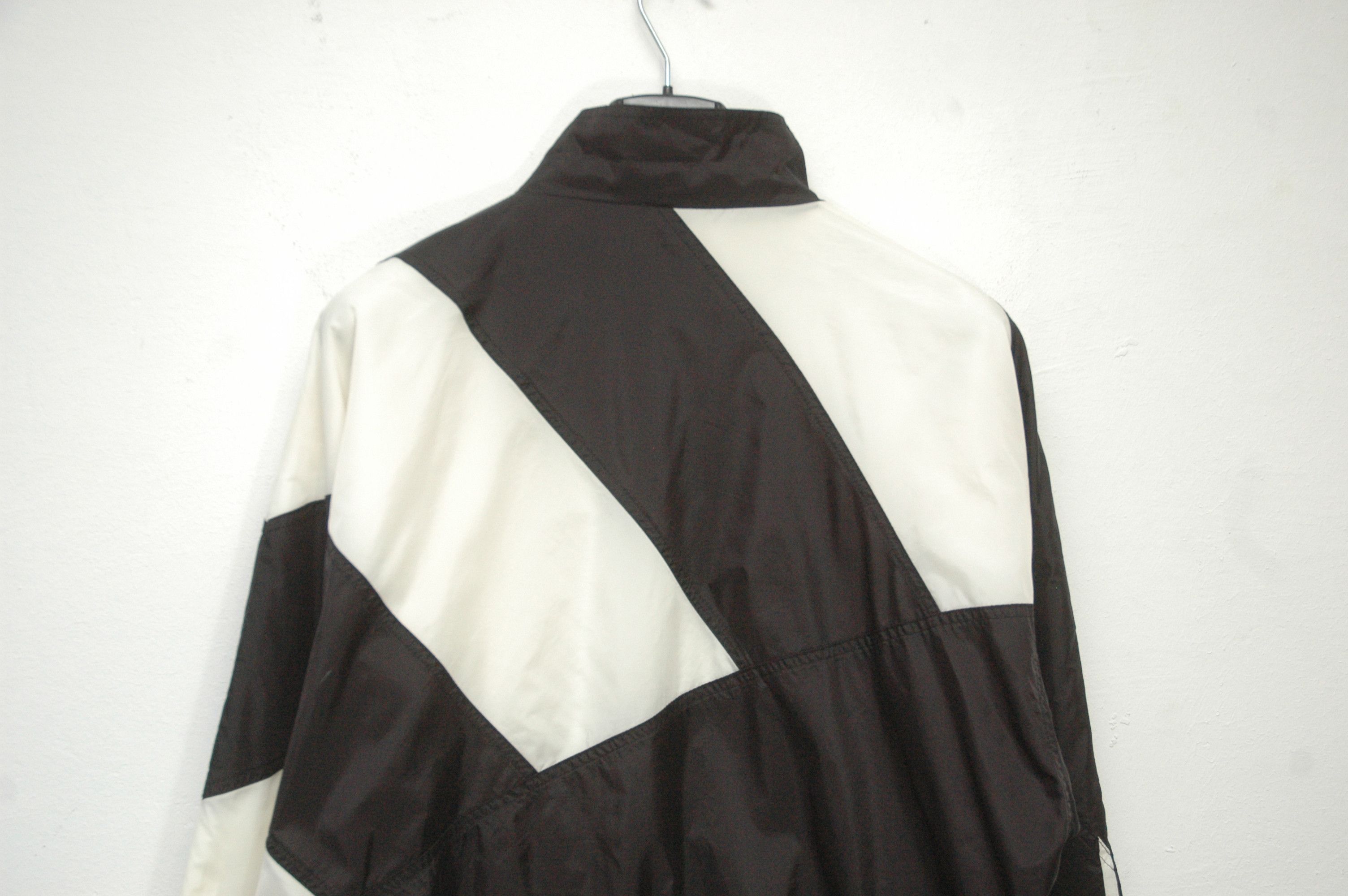 Adidas × Vintage Adidas Vintage 90s Light Jacket Size US L / EU 52-54 / 3 - 9 Thumbnail