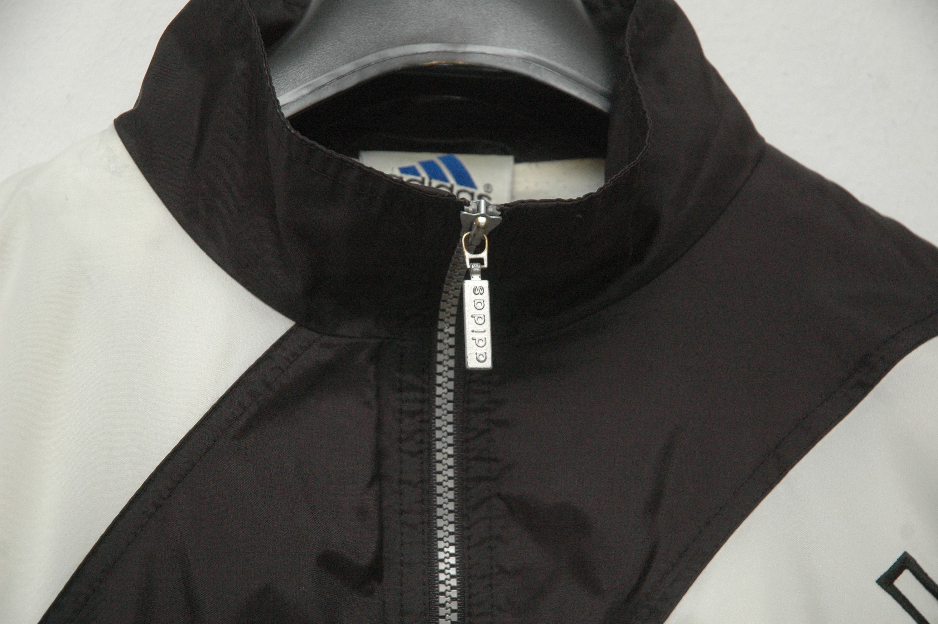 Adidas × Vintage Adidas Vintage 90s Light Jacket Size US L / EU 52-54 / 3 - 2 Thumbnail