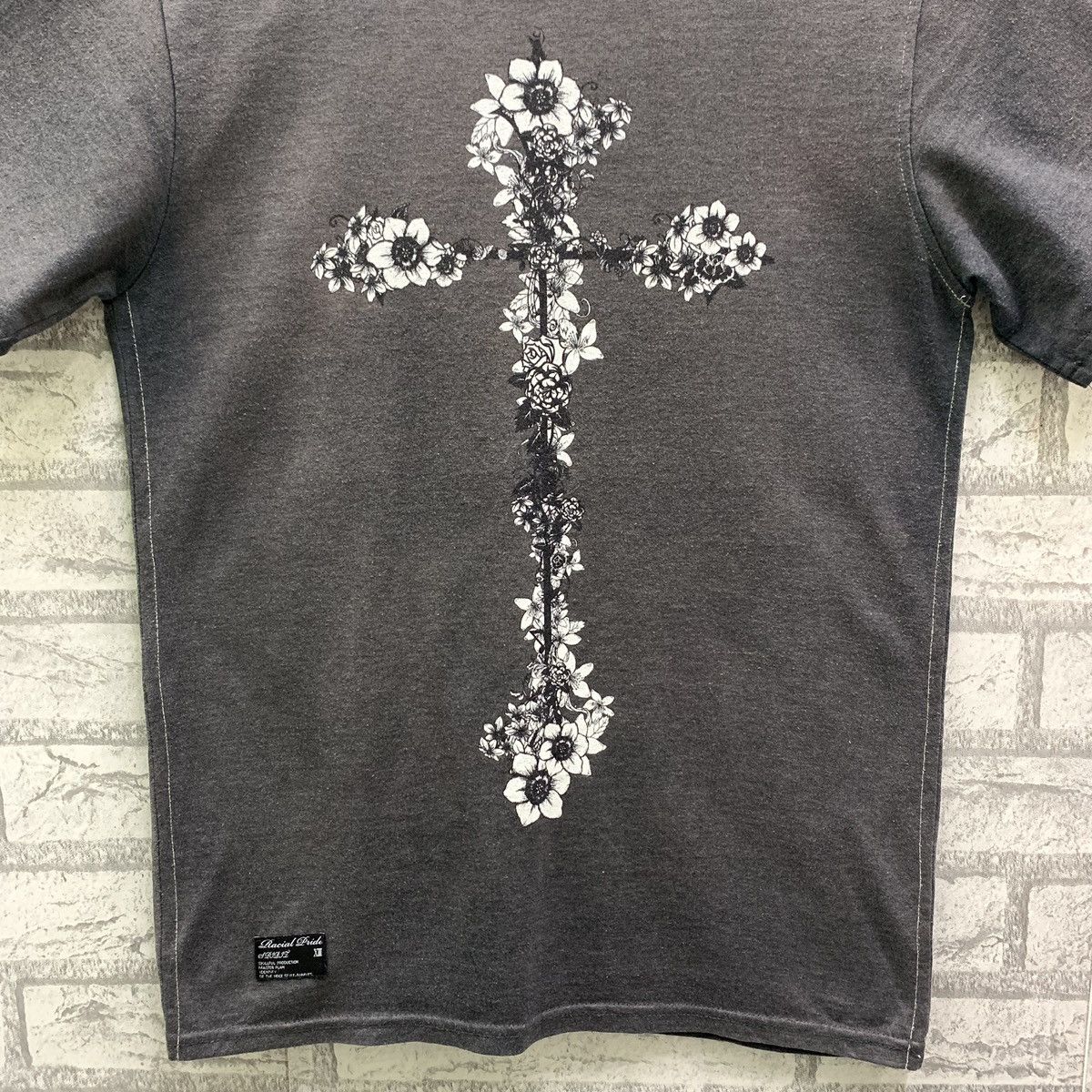 Japanese Brand No Crossing Of The Neige Style Japanese Brand Tee T-shirts Size US S / EU 44-46 / 1 - 3 Thumbnail