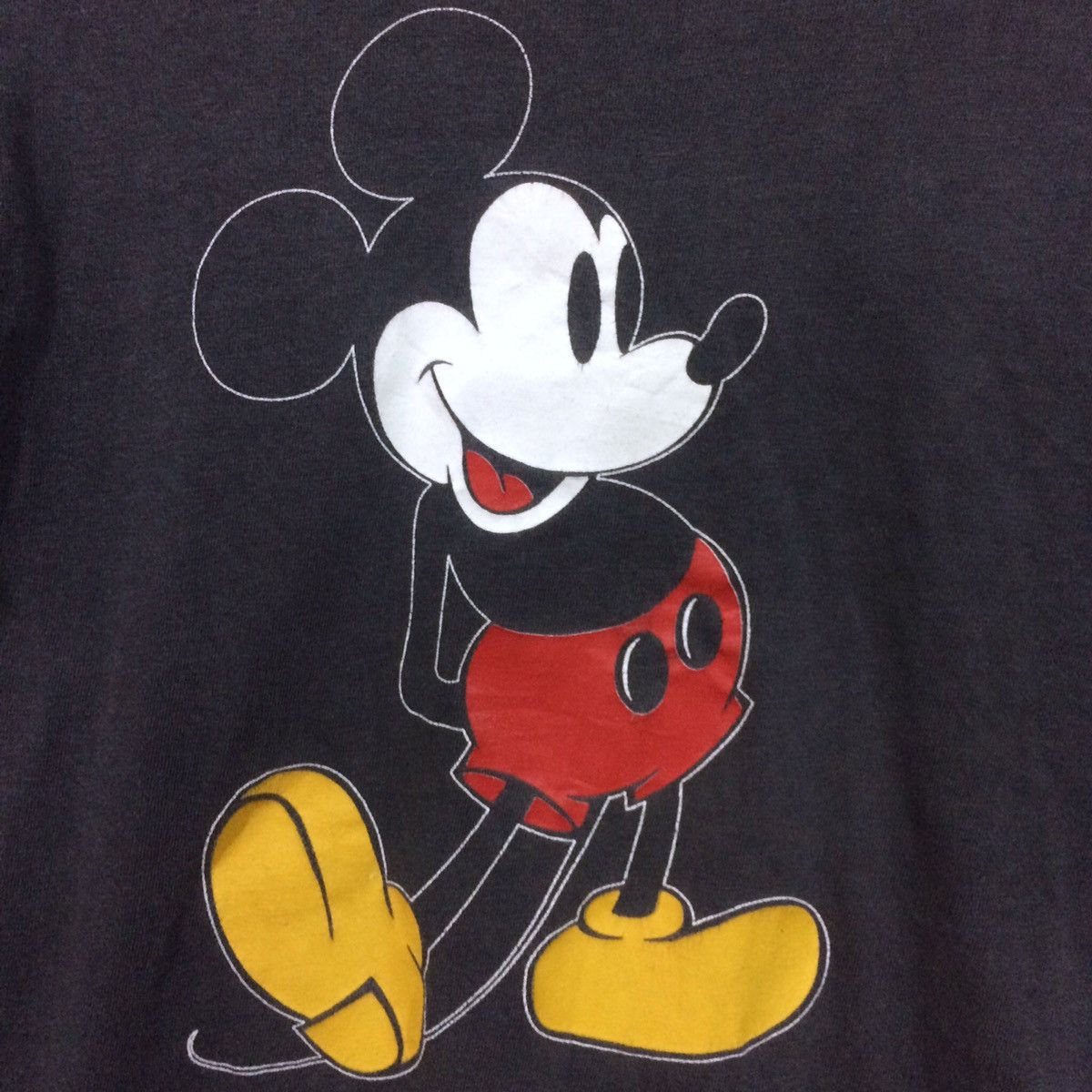 Vintage 80s mickey mouse character disney tshirt