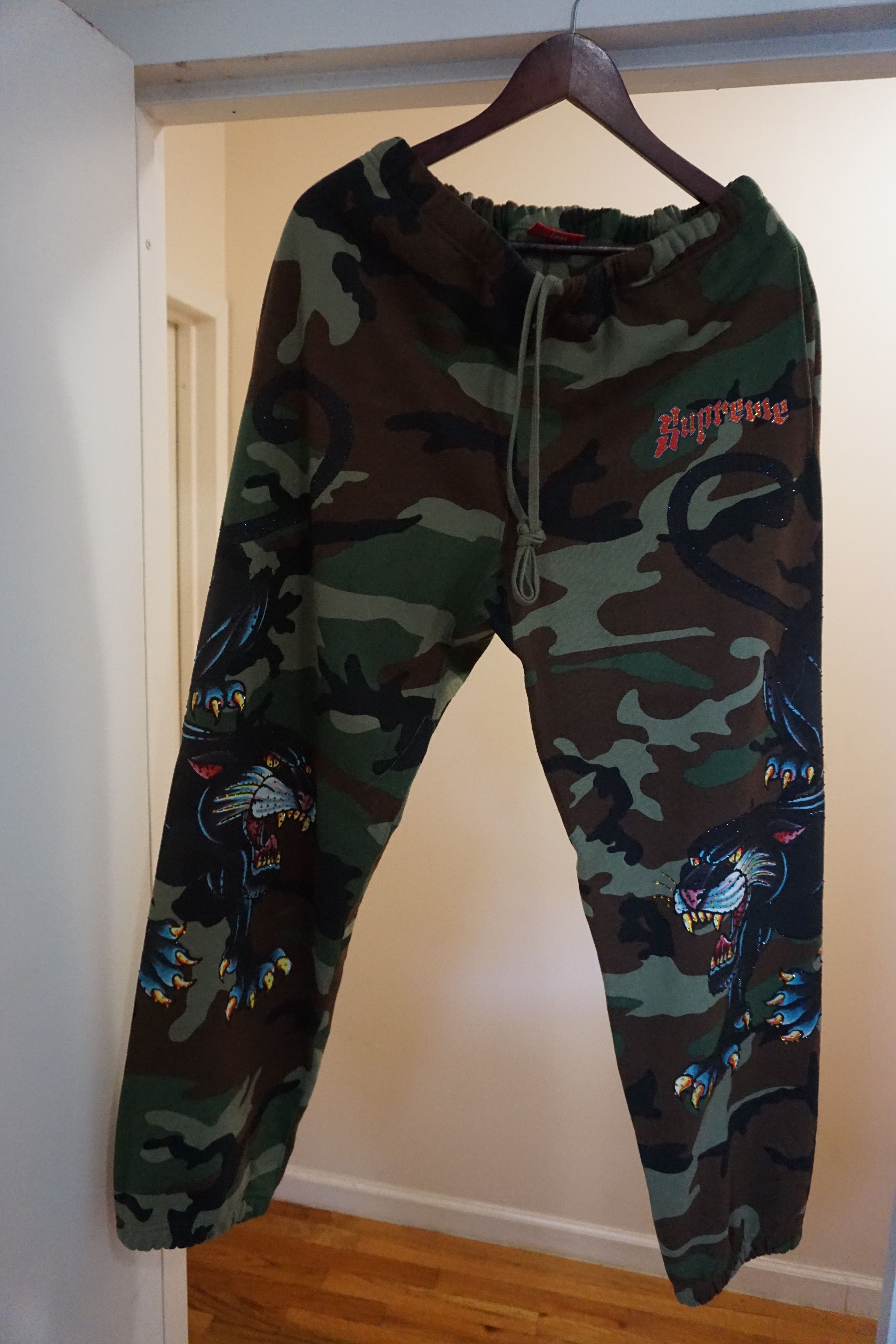 Supreme - Woodland Camo Panther Sweatpants