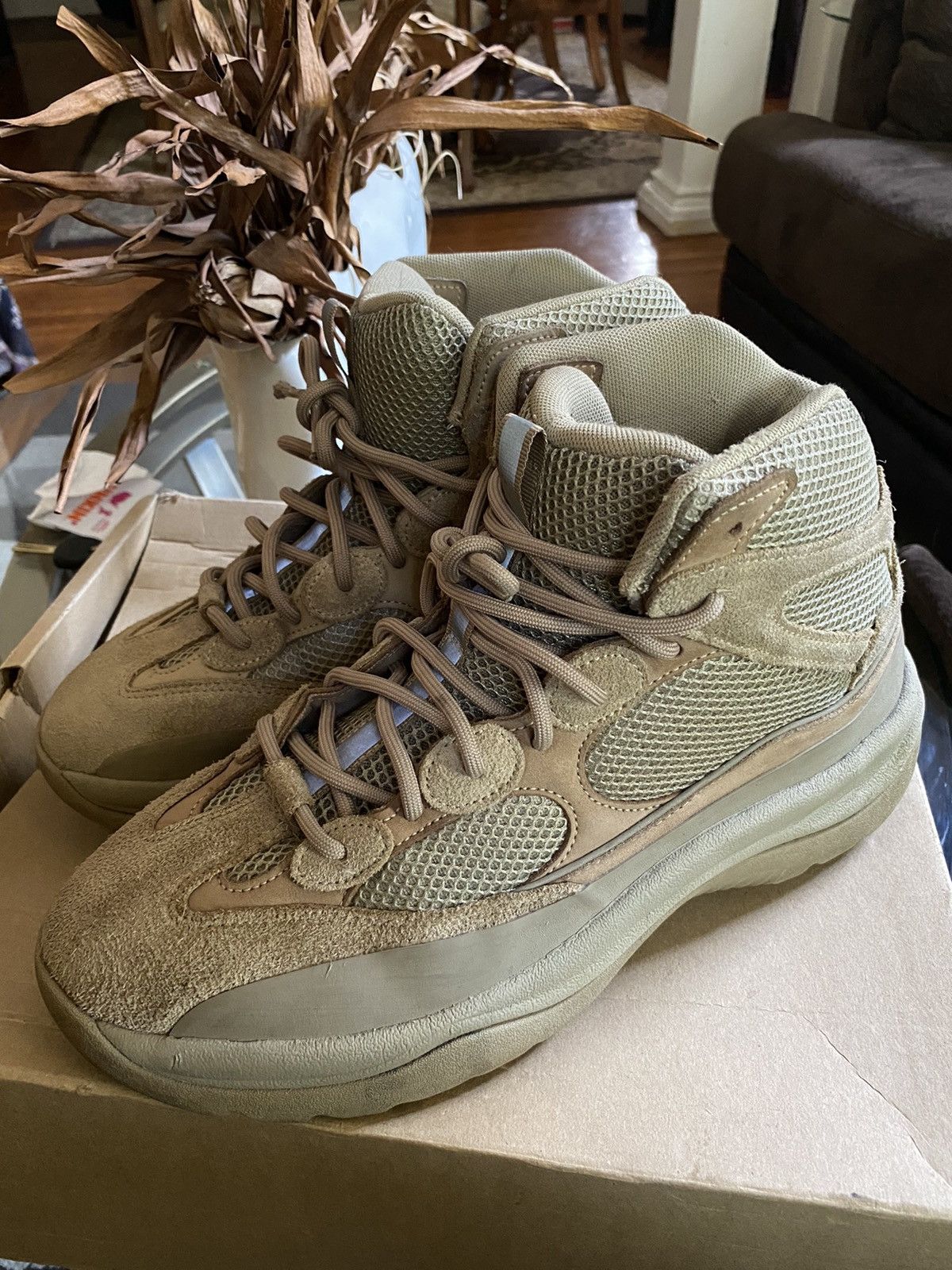 yeezy slides 7y