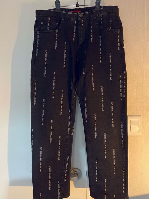 Supreme Supreme Logo Stripe Jacquard Regular Jean Black FW20 Sz 30