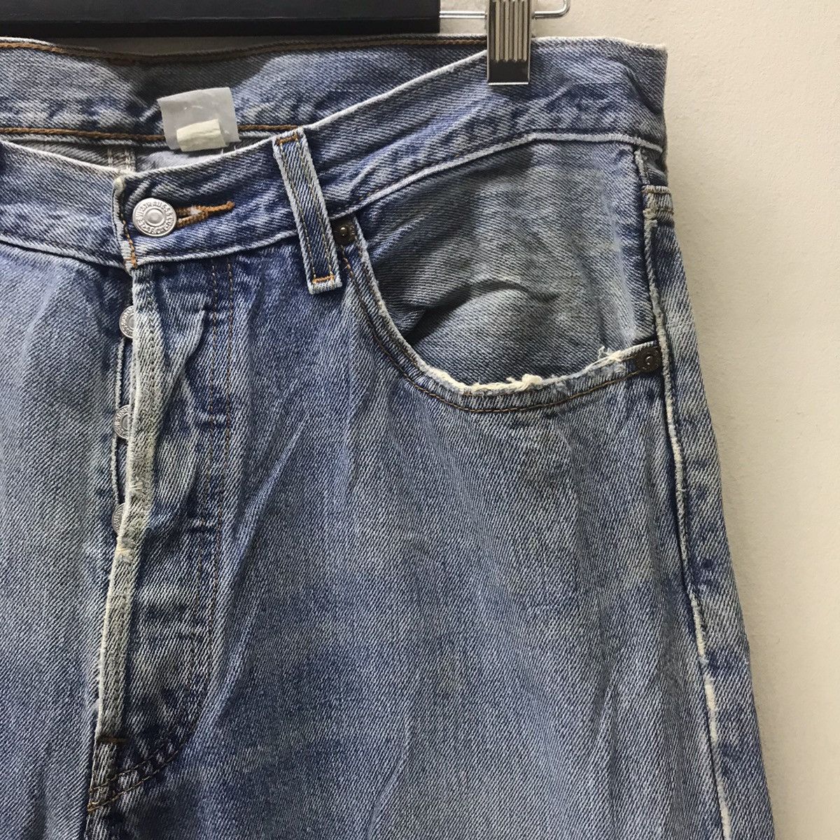 Levi's Vintage Levis 501 Lightwash Jeans Size US 35 - 5 Thumbnail