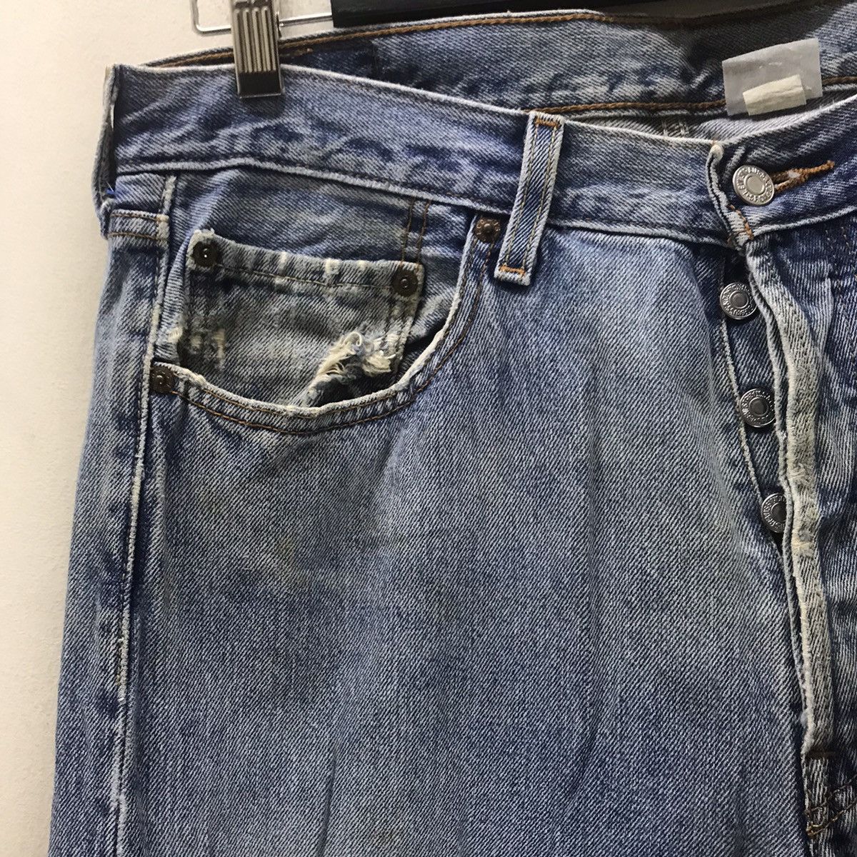 Levi's Vintage Levis 501 Lightwash Jeans Size US 35 - 4 Thumbnail