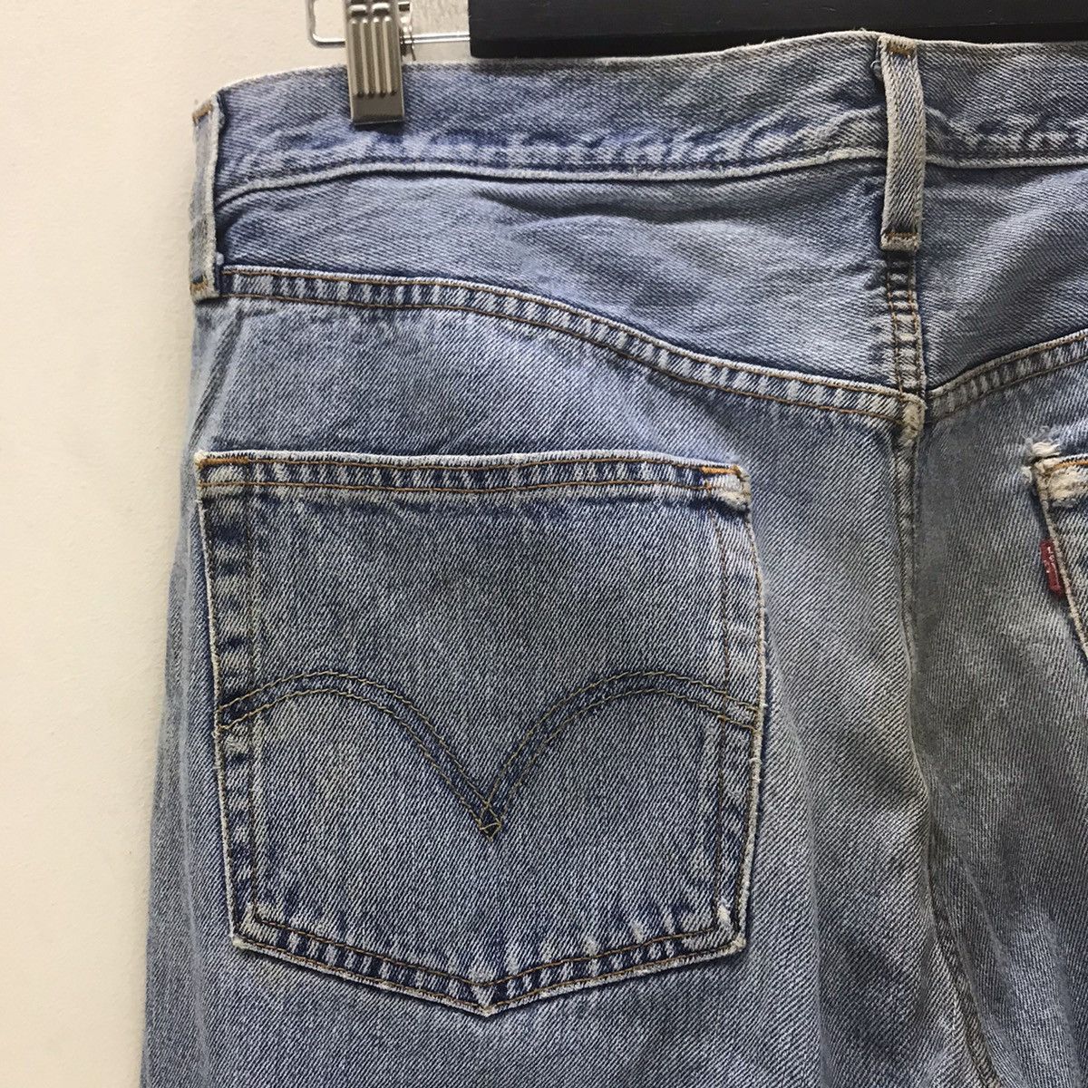 Levi's Vintage Levis 501 Lightwash Jeans Size US 35 - 13 Thumbnail