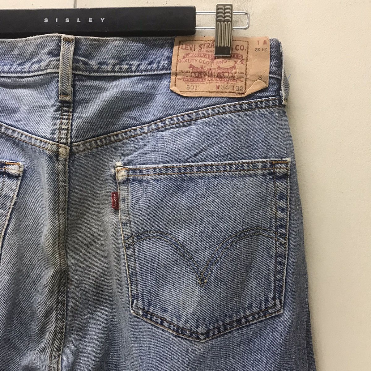 Levi's Vintage Levis 501 Lightwash Jeans Size US 35 - 14 Thumbnail