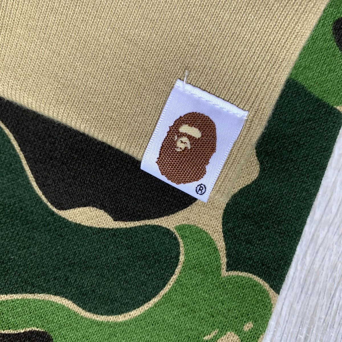 Bape ABC Shark Crewneck Size US S / EU 44-46 / 1 - 5 Thumbnail