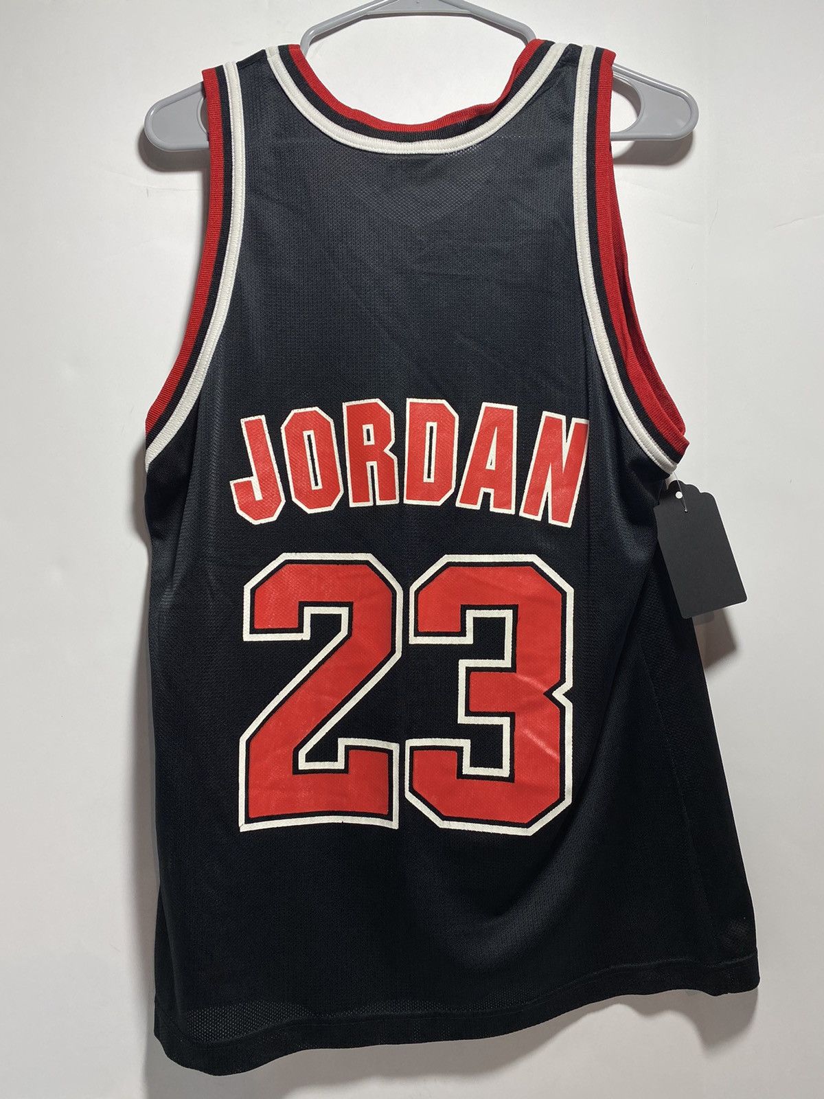 Champion Vintage Champion Michael Jordan Black Jersey - Size 40 Size US M / EU 48-50 / 2 - 2 Thumbnail